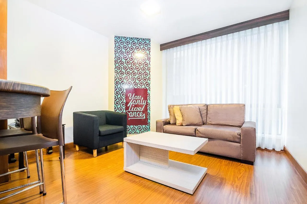 Lloyds Apartasuites Parque 93 Bogota 4*,