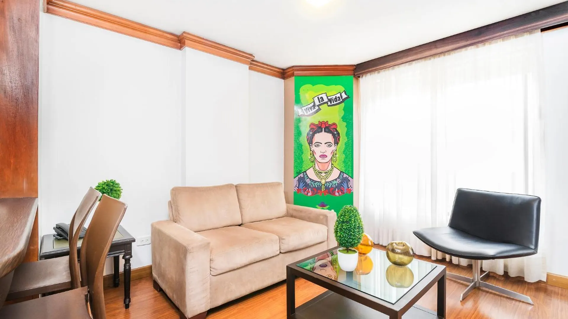 Lloyds Apartasuites Parque 93 Bogota